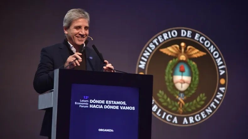 Caputo negó la crisis y minimizó el deterioro social - Diario Hoy En la  noticia