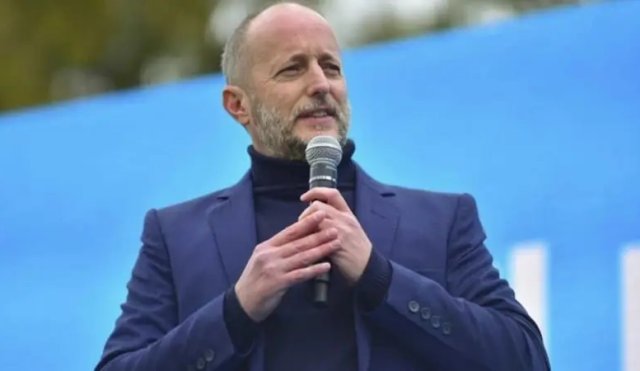 H04C